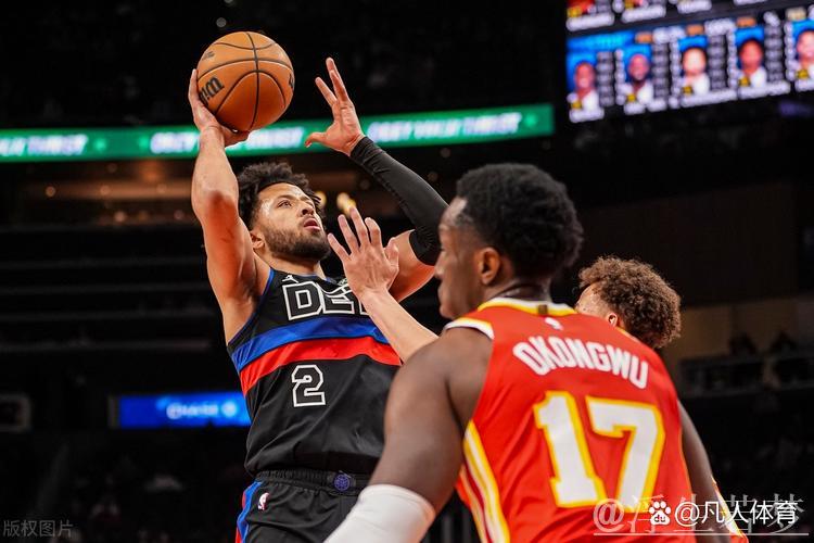 坎宁安底角三分命中,活塞领先21分迫使老鹰暂停。 坎宁安底角三分命中,活塞领先21分迫使老鹰暂停。